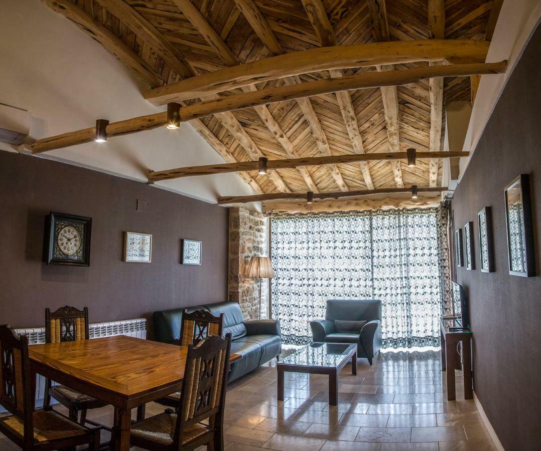 Apartamentos Rurales De La Sexma Del Sabinar Corduente Bagian luar foto