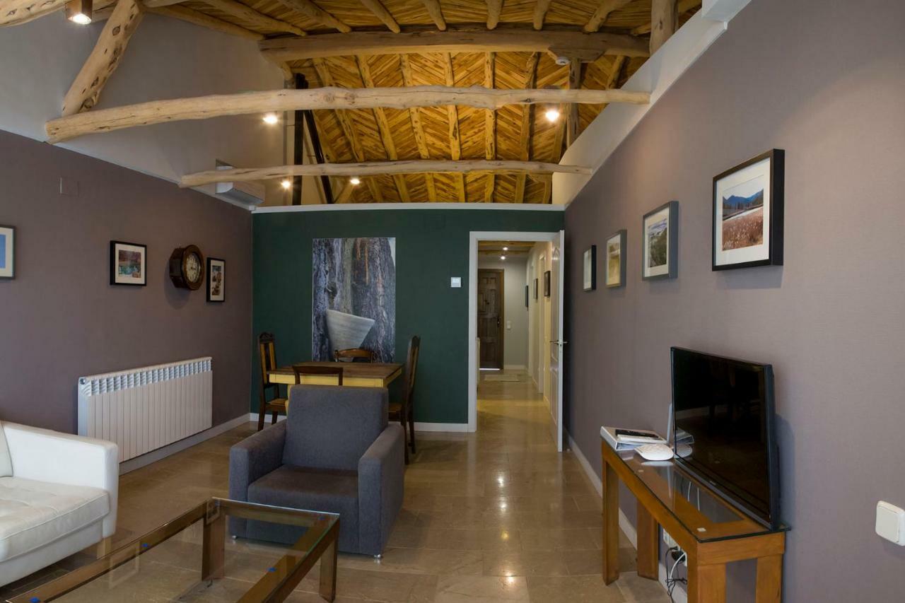 Apartamentos Rurales De La Sexma Del Sabinar Corduente Bagian luar foto