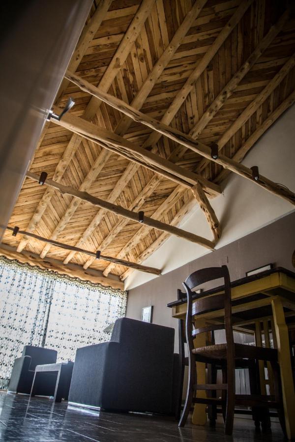Apartamentos Rurales De La Sexma Del Sabinar Corduente Bagian luar foto